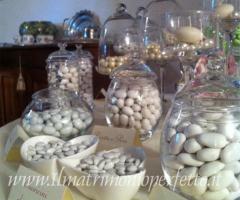 Varoetà di confetti