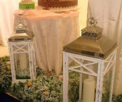 Allestimento con candele per il matrimonio