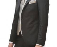 Abito da sposo con gilet argento