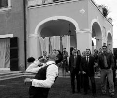 Il lancio della giarrettiera