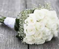 Un raffinato bouquet bianco
- R.S.V.P.