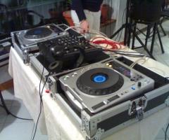 Consolle Pioneer per la musica delle nozze