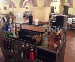 Drink me - Allestimento del bar all'interno della location