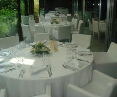 Addobbi floreali per la location di matrimonio