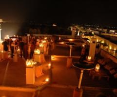 Masseria Torre Maizza - Ricevimento di matrimonio serale sul terrazzo Marocco