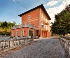 L'esterno della dimora