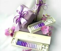 Confetti di nozze artigianali sui toni del rosa