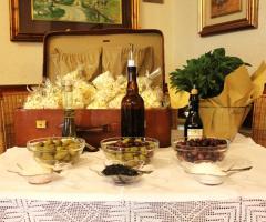Degustazione di prodotti tipici locali al matrimonio