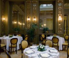 Sala banchetti per il ricevimento di nozze