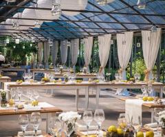 Mise en place elegante per il matrimonio