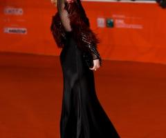 natalie rapty gomez acconciatura paolo musolino per namaste'