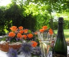 Spumante per il brindisi degli sposi