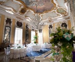 Spazi allestiti per il ricevimento di matrimonio al Palazzo Alliata di Pietratagliata