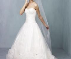 Abito da sposa Ian Stuart: le migliori marche da Mille Idee Sposa a Randazzo (Catania)