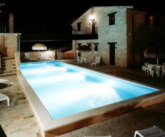 Piscina di notte