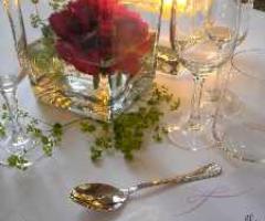 Centrotavola di fiori e candele - Da Ornella Cucina Mobile