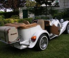 Auto Excalibur per il matrimonio a Bologna 