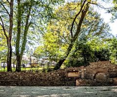 Agriturismo Sciambreto - La zona fontanile nel parco