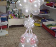 Composizione di palloncini per allestimenti di nozze