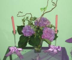 Decoro floreale per nozze con ortensia