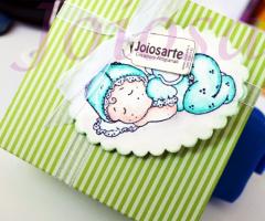 Confezione regalo con tag