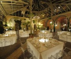 Tavoli luminosi per il matrimonio