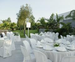 Ricevimento di nozze in giardino