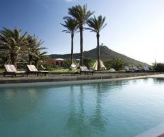 Piscina ed atmosfera mediterranea