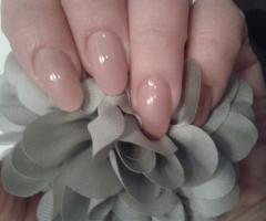 Allungamento in gel forma ovale - Mia Nail Artist