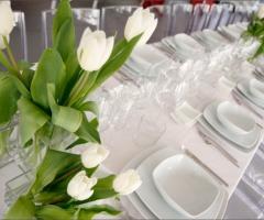 Allestimento del tavolo del matrimonio