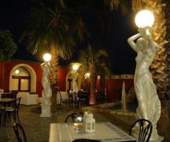 Ricevimento di nozze all'aperto