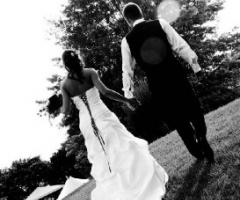 Fotografia degli sposi durante il ricevimento