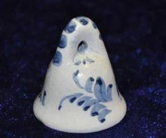 Bomboniera in ceramica a forma di campanella