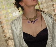 girocollo in filo di seta lavorato ad ago. MAISON CAPRICE