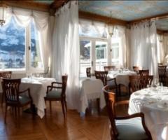 Ristorante in veranda per il buffet di matrimonio