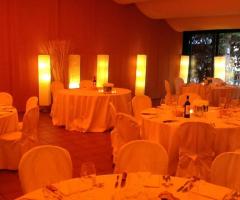 I tavoli rotondi - Ristorante per matrimoni a Milano Casa dei Ciliegi