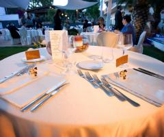 Dettaglio tavolo presso l'Antica Residenza Don Ciccio