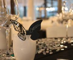 Intramontabile bianco e nero - Farfalla segnaposto