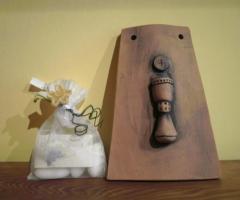 tegolina decorata a rilievo