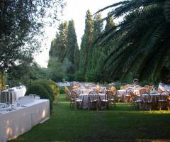 Aperitivo di matrimonio in giardino
