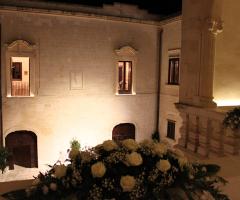 Il cortile interno da un balcone
