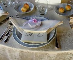 Posto tavola per il ricevimento di matrimonio