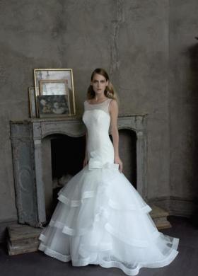 Abito da sposa con vita bassa a sirena