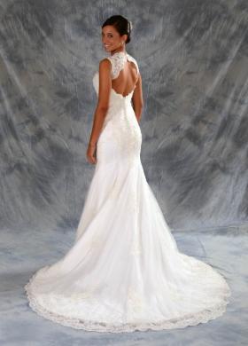 Abito da sposa a sirena con schiena aperta