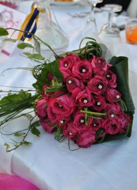 Bouquet rose fucsia con diamantini