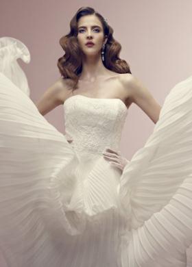 Abito da sposa con gonna plissè - Linea Alessandra Rinaudo