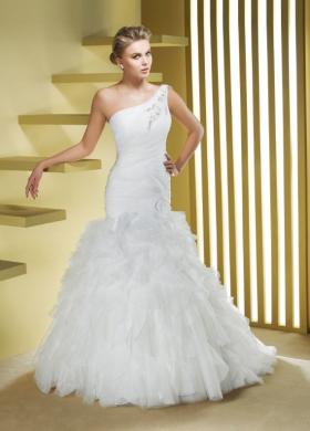 Abito da sposa monospalla