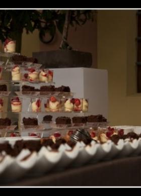 Composizione per il buffet di dolci