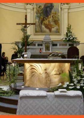 Addobbo chiesa e seduta sposi