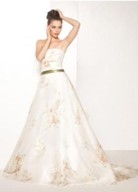 Abito da sposa con motivi floreali - Modello Margherita